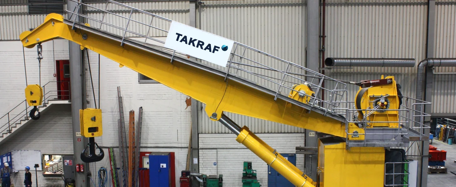 TAKRAF Slew Crane for a semi-mobile crushing plant .