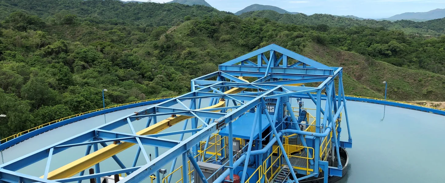 34 m diameter paste thickener with on-ground steel design to treat iron tailings. 34 m diameter paste thickener with on-ground steel design to treat iron tailings.