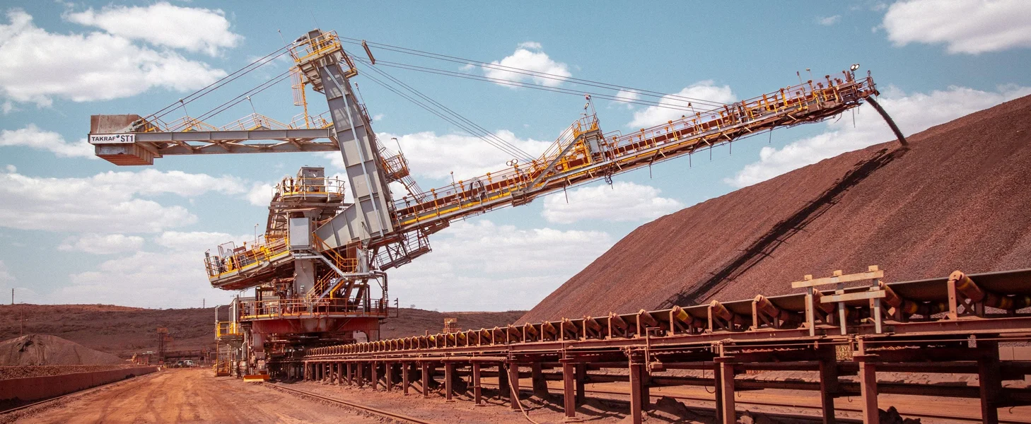 TAKRAF Stacker with a capacity of 3,500 t/h for iron ore in Australia
