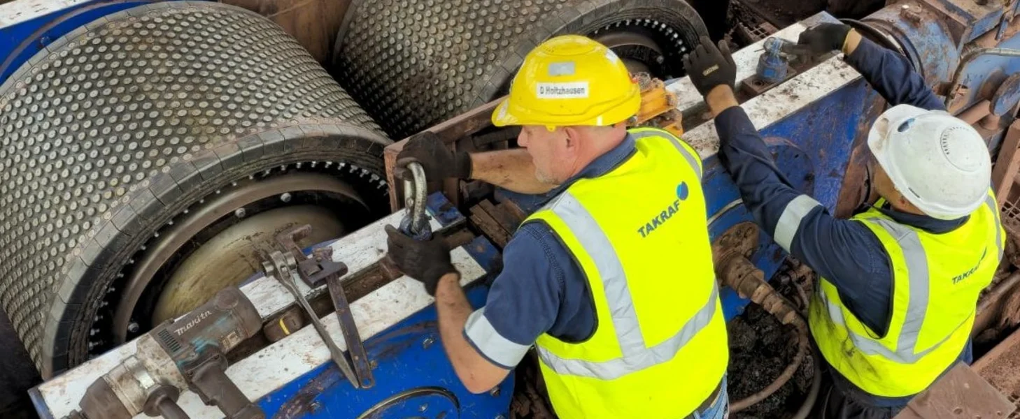 Installation and commissioning work on site
